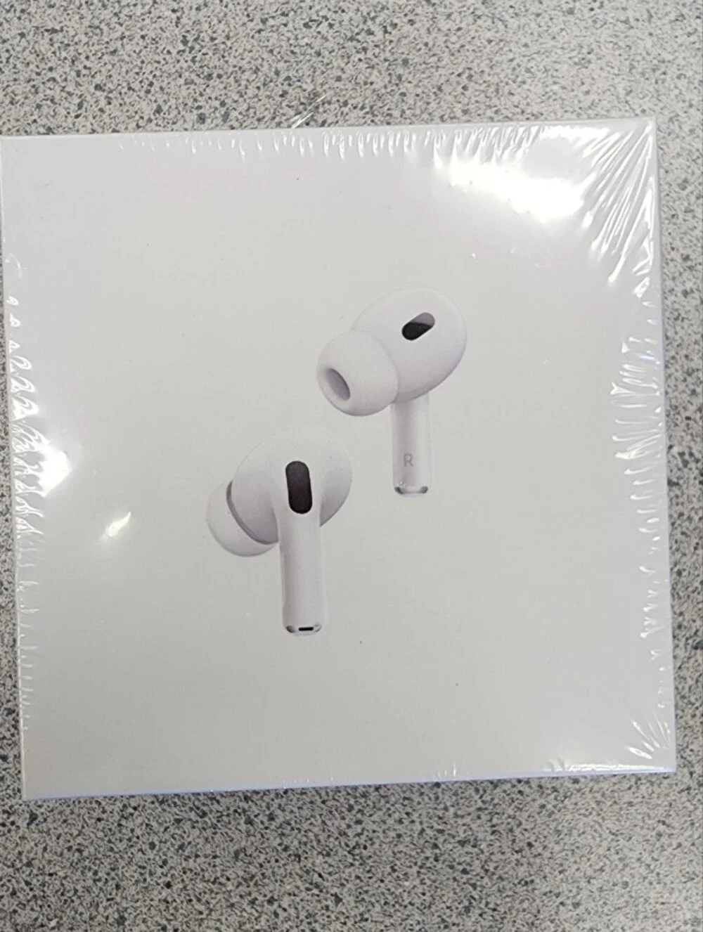 NIB Earphone 2nd Generation with Magnetic Charging Case White Wireless